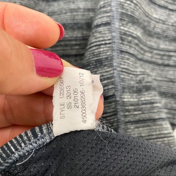 Under Armour All Season Gear Striped Tank Top - Picture 6 of 6